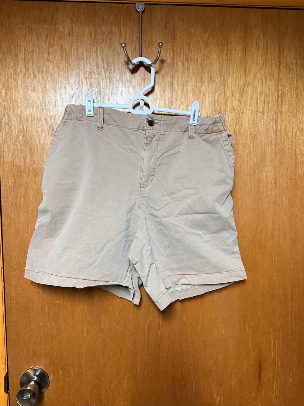 Old Navy Women's Flat Front Shorts - Beige/Tan